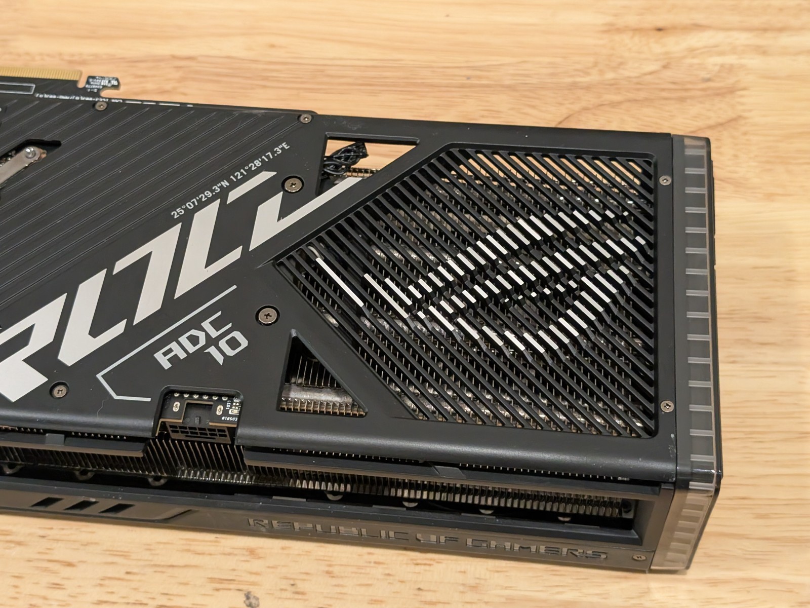 プレミアムオファー ASUS ROG Strix GeFor - Rtx 4090 24Gb Gddr6X のレビューと価格